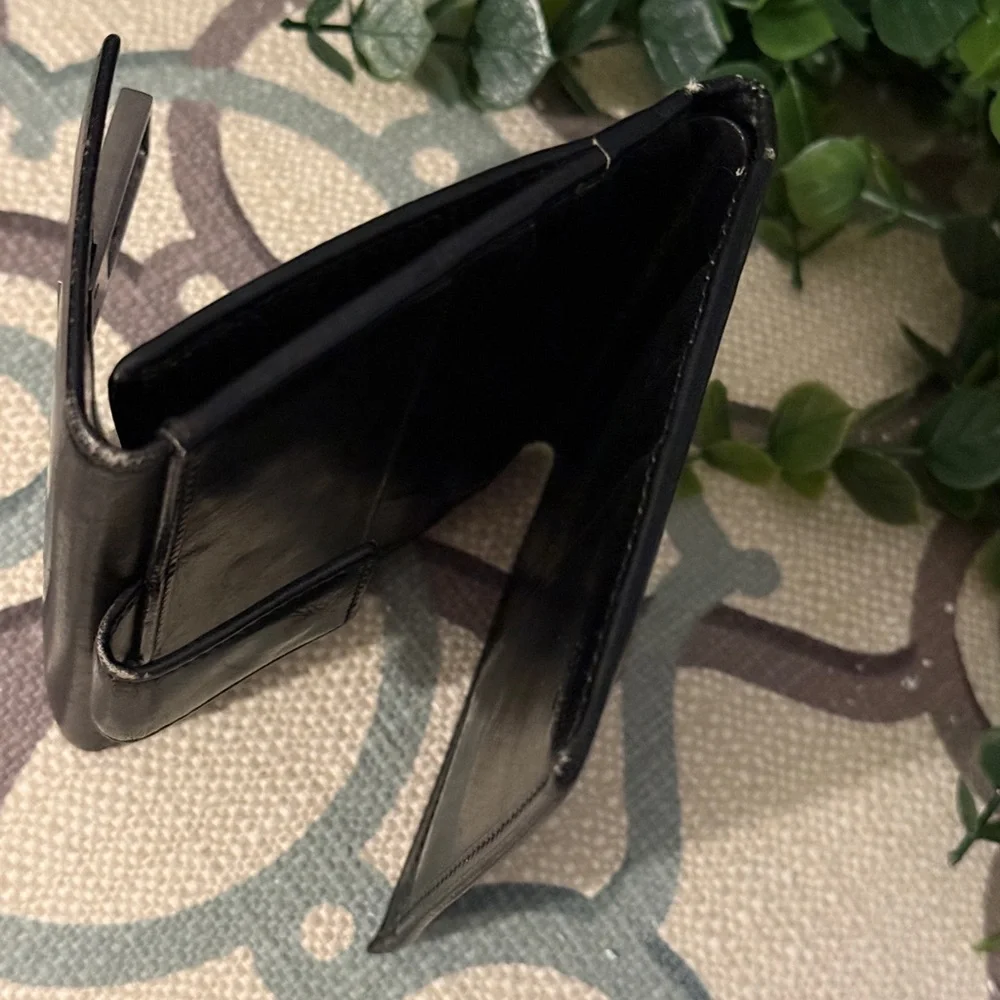 Gucci Vintage Buckle Wallet - Picture 16 of 16